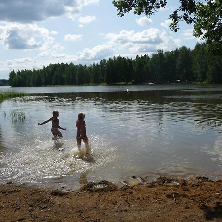 Hotel Vaihmalan Hovi Lempäälä Esterno foto