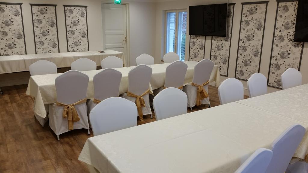 Hotel Vaihmalan Hovi Lempäälä Esterno foto