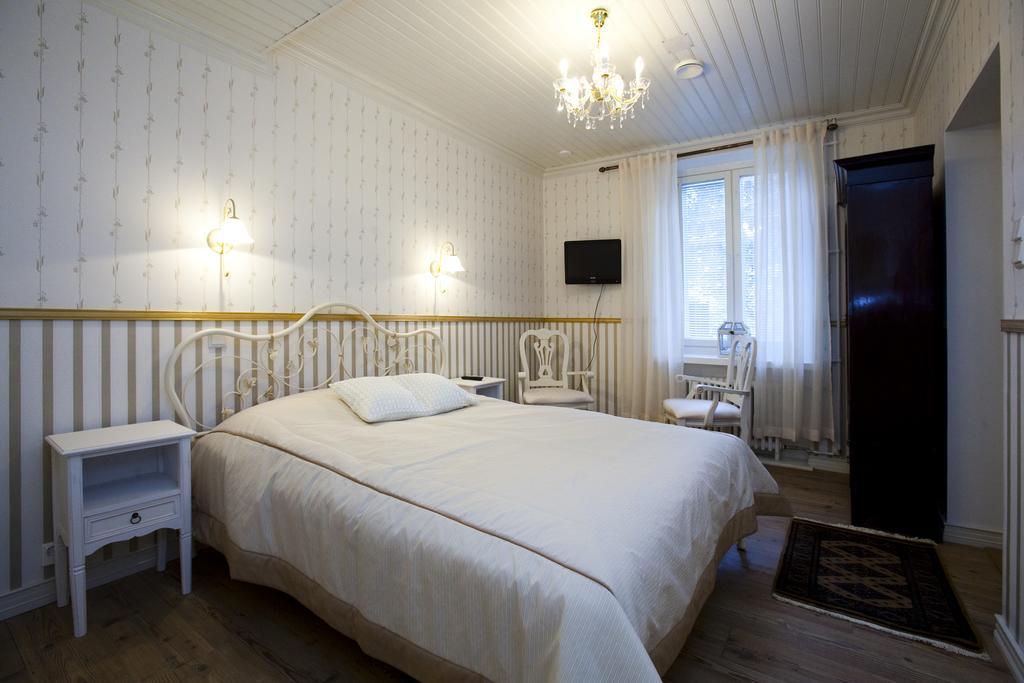 Hotel Vaihmalan Hovi Lempäälä Esterno foto