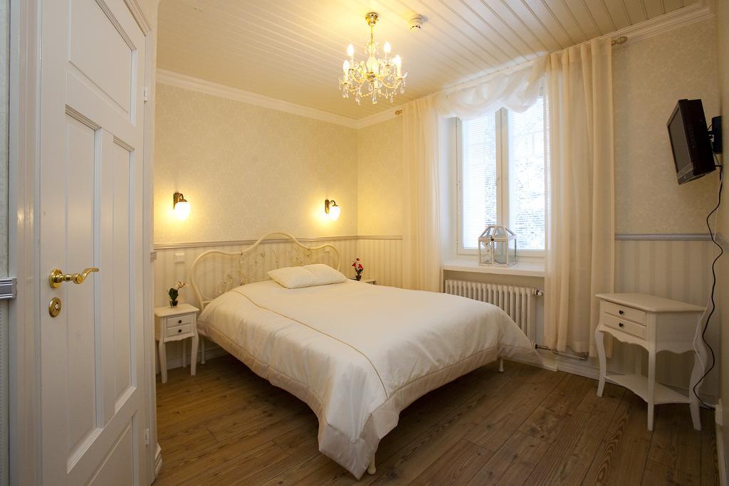 Hotel Vaihmalan Hovi Lempäälä Esterno foto
