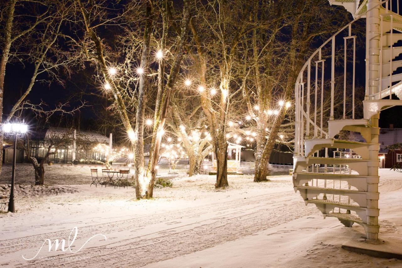 Hotel Vaihmalan Hovi Lempäälä Esterno foto